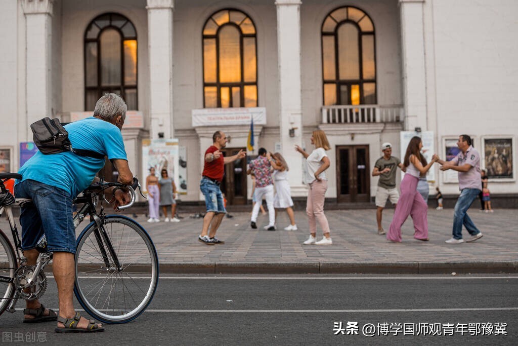 欧洲杯决赛直播开场白:欧洲杯决赛直播开场白是什么